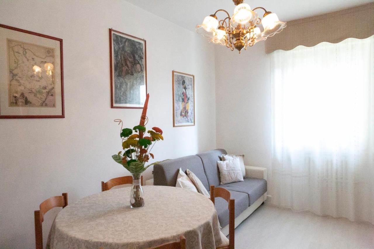 אסיסי Appartamento Casa Vacanze Enjoy מראה חיצוני תמונה