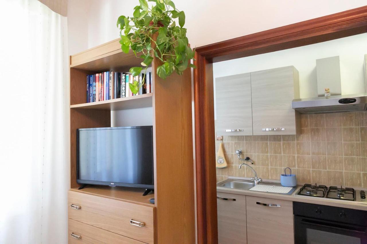 אסיסי Appartamento Casa Vacanze Enjoy מראה חיצוני תמונה