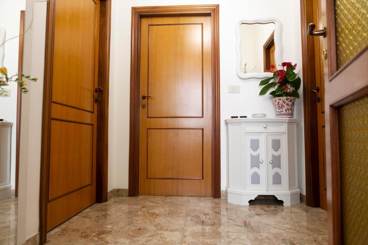 אסיסי Appartamento Casa Vacanze Enjoy מראה חיצוני תמונה